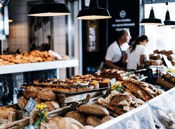 Ile można zarobić na sklepie z pieczywem? Odkryj prawdziwe zyski