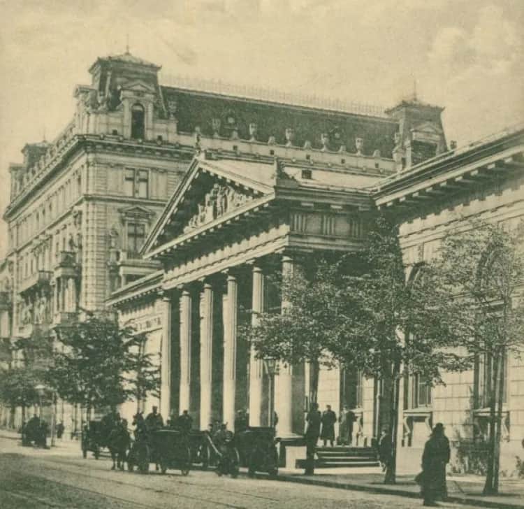 Gdzie powstała pierwsza polska giełda? Odkryj jej fascynującą historię